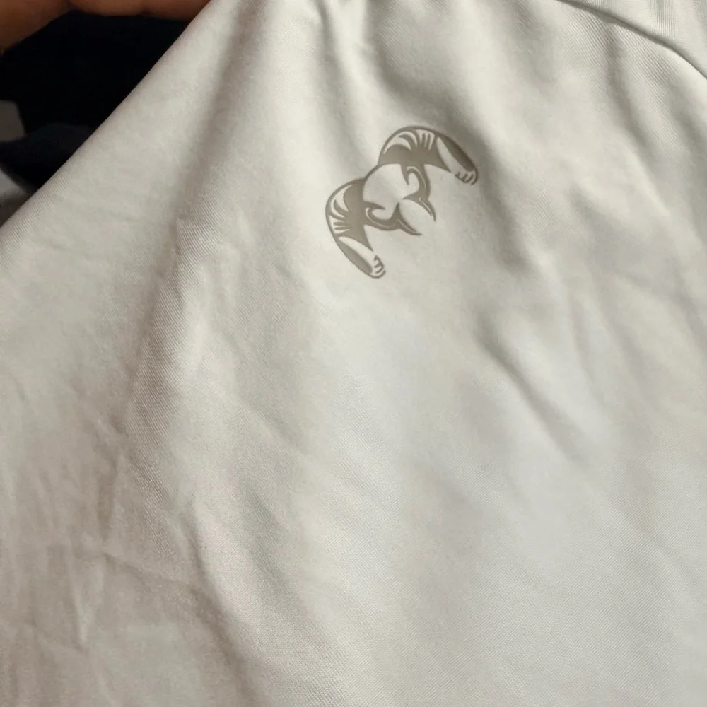 KUIU Light Gray Hooded Top - Picture 5 of 6